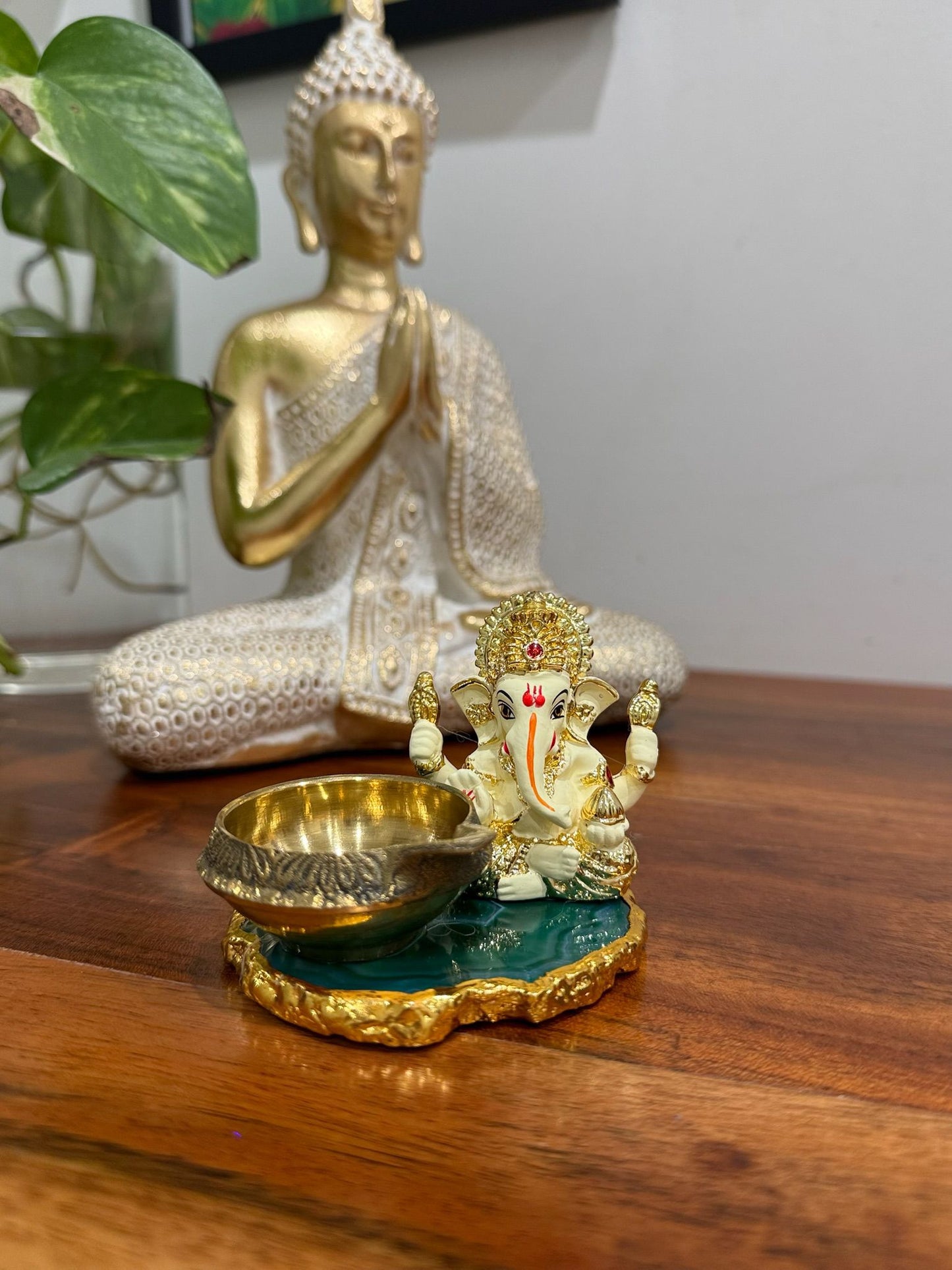 Divine Mukut Ganesha on agate with brass diya