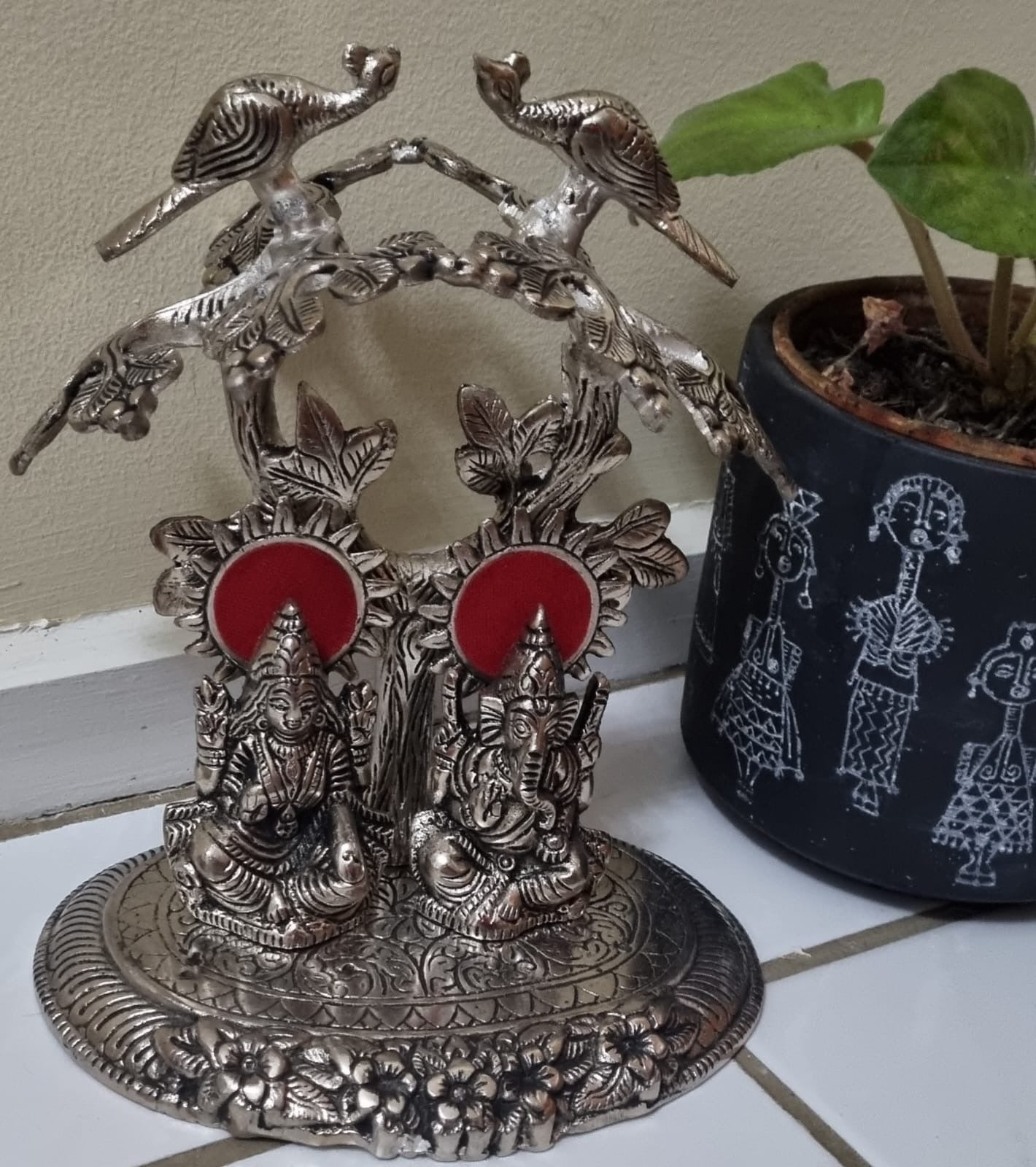 Ganpati Lakshmi on a tree