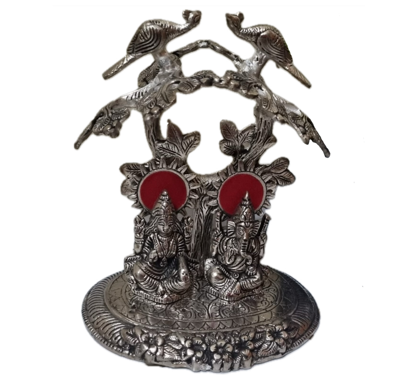 Ganpati Lakshmi on a tree
